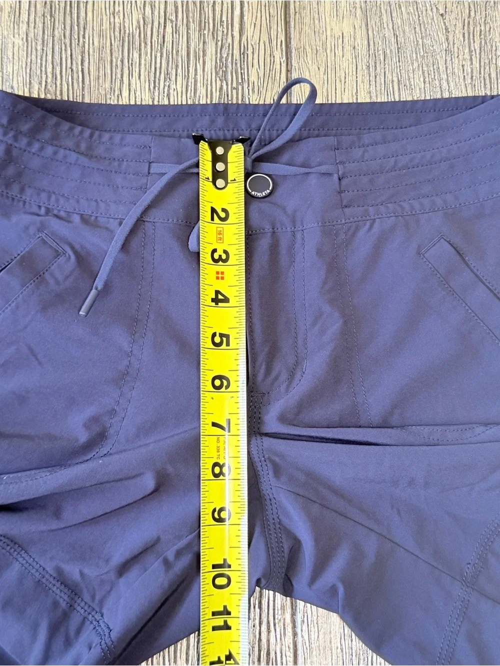 Athleta Navy Drawstring Cargo Active Shorts